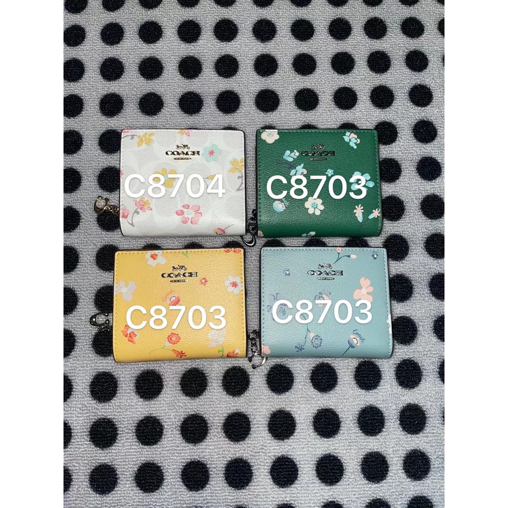 coach-c8703-c8704-กระเป๋าใส่เหรียญสุภาพสตรี-ช่องซิป-ช่องใส่การ์ดหลายช่อง-ลายดอกไม้-พับเก็บได้-8703-8704