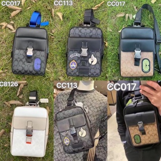 COACH CC113 CC017 C8126 TRACK กระเป๋าสะพายไหล่ผู้ชาย/กระเป๋าหน้าอก/ออกแบบหัวเข็มขัดเดี่ยว/ซิปเปิด/แบบพกพา