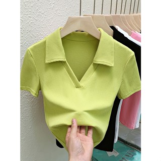 เสื้อครอปแขนสั้นลําลอง คอวี ทรงสลิมฟิต สีพื้น แฟชั่นเรียบง่าย สไตล์เกาหลี สําหรับผู้หญิง