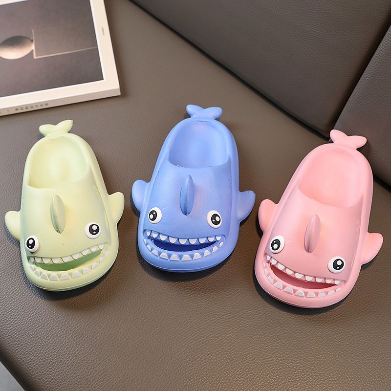 รองเท้าแตะ-eva-กันลื่น-ลายฉลามน่ารัก-เหมาะกับใส่ในบ้าน-และนอกบ้าน-สําหรับเด็กผู้ชาย-และเด็กผู้หญิง