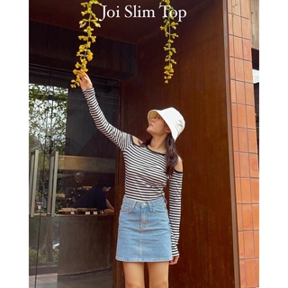 cpjgirlxx | Joi Slim-fit Top - [new] เสื้อเว้าไหล่ เข้ารูป