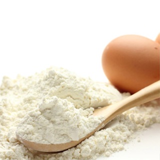 ภาพขนาดย่อของภาพหน้าปกสินค้าไข่ขาวผง Egg White Power 100g. ผงไข่ขาวสำหรับทำขนม ผงไข่ขาวแท้100% จากร้าน saimonnut.888 บน Shopee