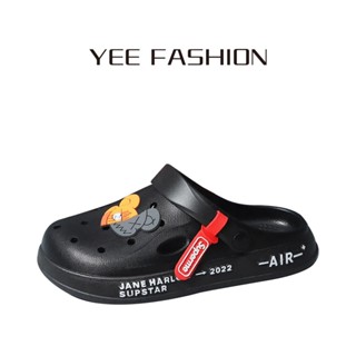 Yee Fashion รองเท้าแตะผู้ชาย  รองเท้าแตะชาย เท่ๆ  ชาย แตะ แตะยางนิ่มแบบสวมรัดส้น หัวโต กลางแจ้ง รองเท้าชายหาด 22092001