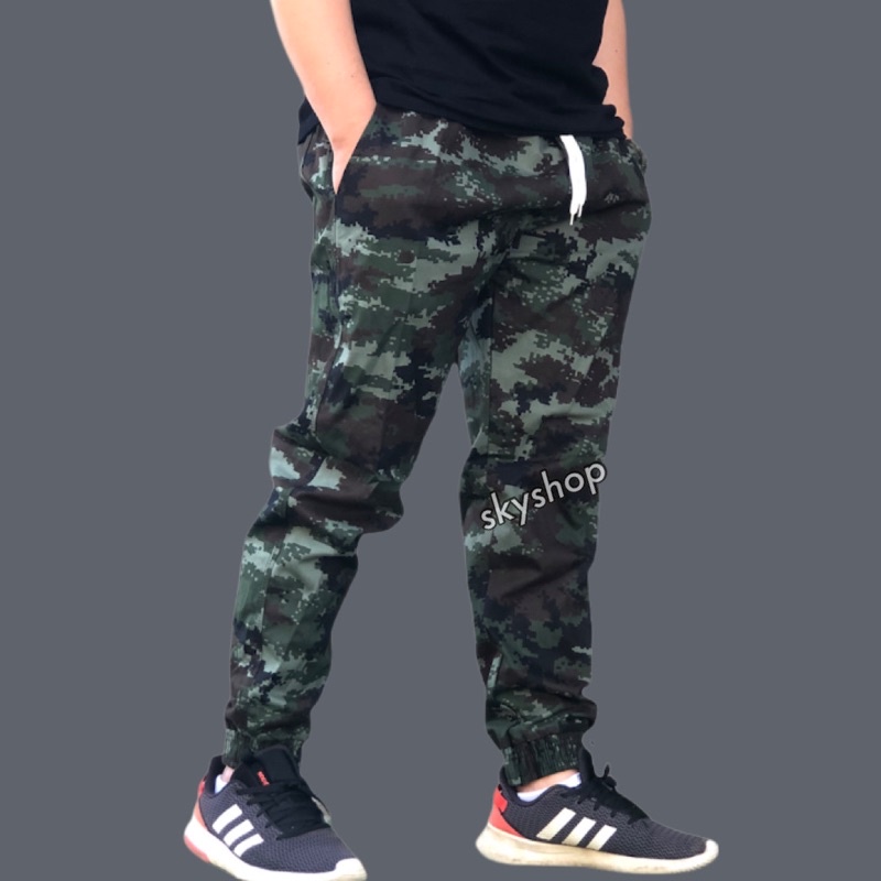 ภาพหน้าปกสินค้ากางเกงขาจั๊ม Jogger Pants สีพื้นลายทหารชน จากร้าน skyth66 บน Shopee