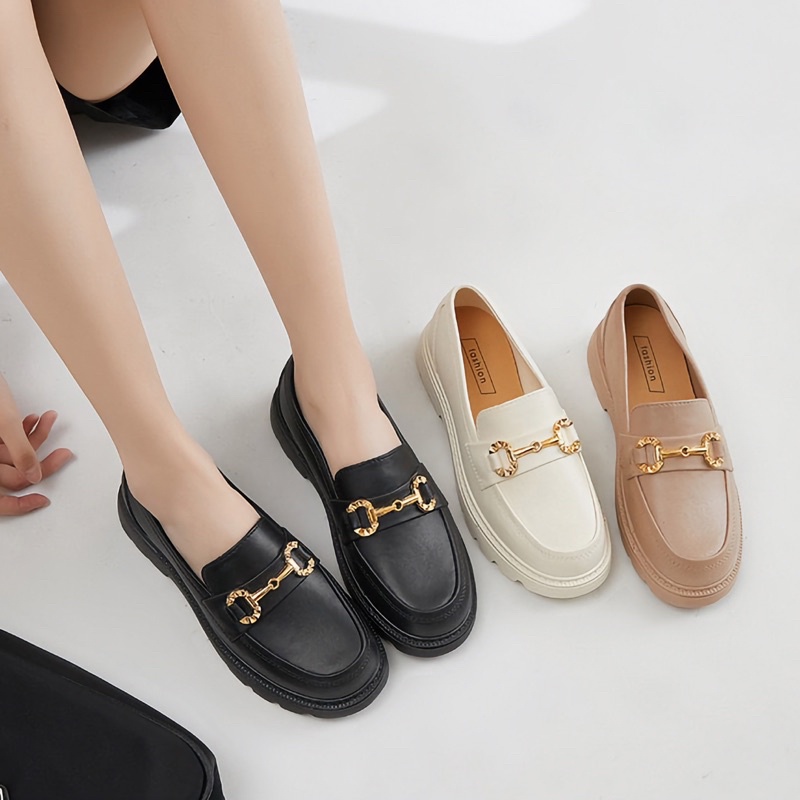 ภาพสินค้าใหม่ รองเท้าคัทชู SUSI แฟชั่นเกาหลี หนังนิ่มมาก ผลิตจากยางพาราอย่างดี ใส่สบาย จากร้าน percent.selected บน Shopee ภาพที่ 1