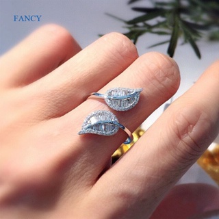 Fancyqube แหวนแต่งงาน ประดับเพทายคริสตัล รูปใบไม้ สีเงิน ปรับได้ หรูหรา เครื่องประดับแฟชั่น สําหรับผู้หญิง