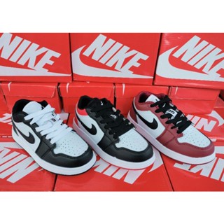 รองเท้าผ้าใบเด็กNike dunk low