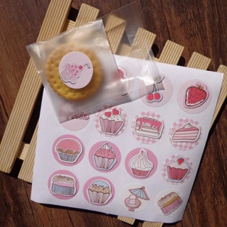 สติกเกอร์ Cupcake Bakery คละลาย 48 ดวง สีหวานลายน่ารัก คละแบบ คละ size Sticker ตกแต่งถุง กล่องขนม กล่องของขวัญ การ์ด