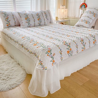 3 IN 1 ชุดเครื่องนอน ผ้าห่ม ผ้าคลุมเตียง อเนกประสงค์ พิมพ์ลายดอกไม้ ลูกไม้ ควีนไซซ์ คิงไซซ์ ใช้เป็นนวมได้