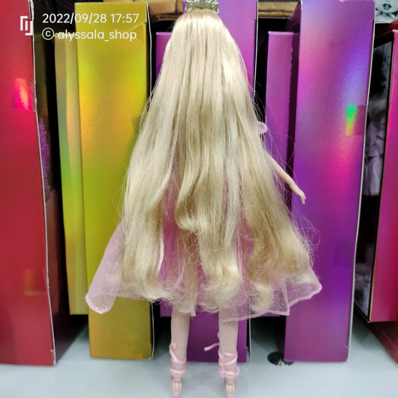 ตุ๊กตาบาร์บี้-คลาร่าตาสีฟ้า-หายาก-barbie-in-the-nutcracker