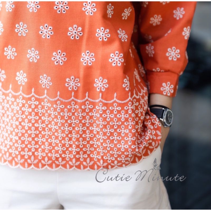 ทักก่อนสั่ง-เสื้อลินิน-งานปักฉลุทั้งตัว-อก44-cutieทักก่อนสั่ง