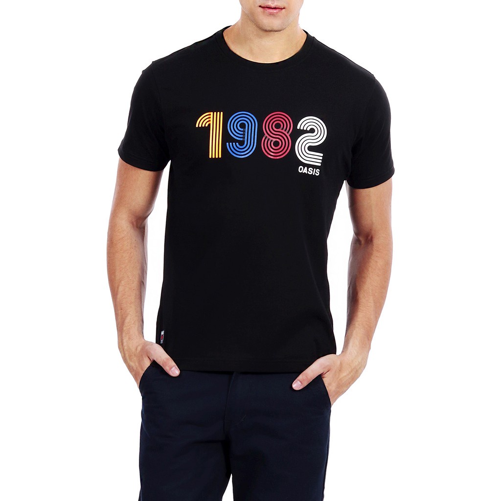 เสือยืดผู้ชาย-oasis-เสื้อยืด-ผู้ชาย-คอกลม-ไซร์-s-cotton100-สกรีนฟร้อน์-1982-รุ่น-mtc-1570-สีดำ