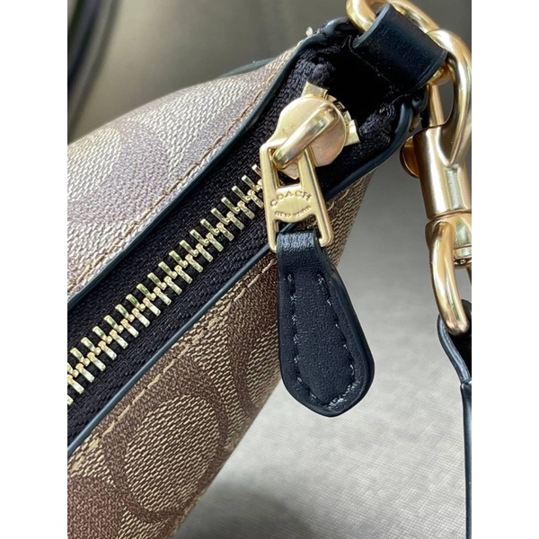 coach-teri-shoulder-bag-in-signature