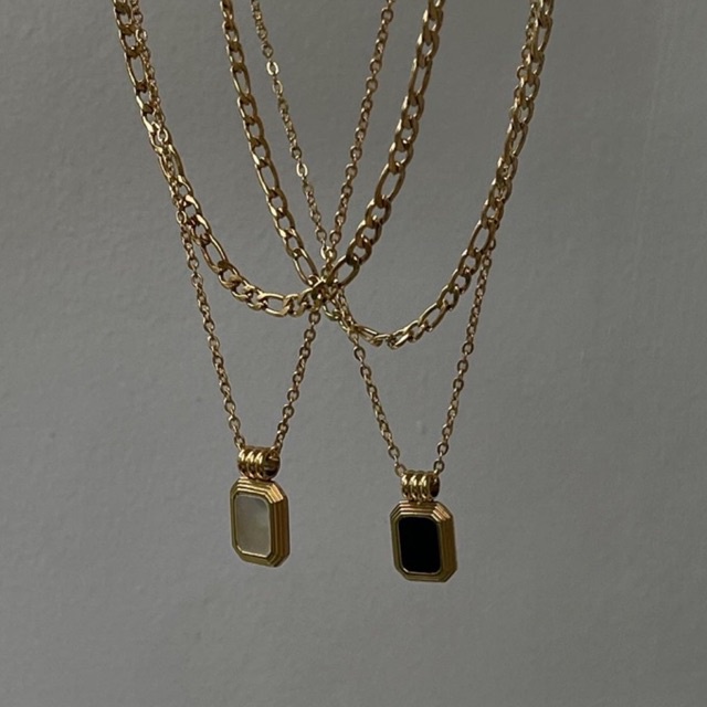 chic-appeal-double-layer-black-pendant-necklace-สร้อยคอ-2-ชั้น-ประดับด้วยจี้ทรงสี่เหลี่ยม-สไตล์มืนิมอล