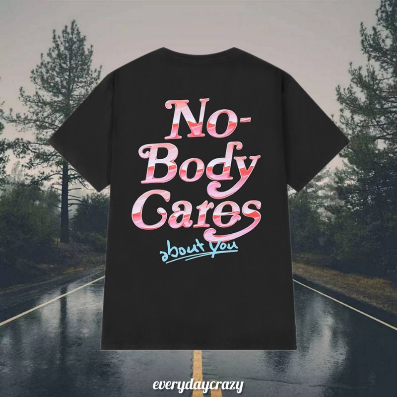 9595-เสื้อยืดสีดำ-ลาย-alone-nobody-cares-about-you-ผ้าคอตตอน-100