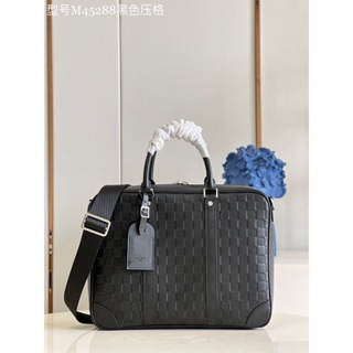 พรี​ ราคา11400 Lv louis vuitton กระเป๋าสะพายกระเป๋าเอกสาร