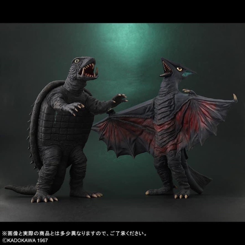 x-plus-gamera-vs-gyaos-1967-showdown-set-ric-limited-edition-ราคา-20-000-บาท-พร้อมส่ง