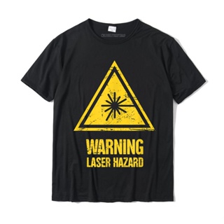 เสื้อคู่ Uyarı komik lazer etiketi doğum günü partisi sevimli lazer etiket T-Shirt pamuklu üst giyim tee erkekler Geek T
