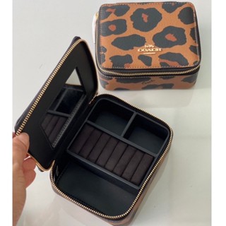 🎀 กระเป๋าใส่จิวเวอรี่ หรือเครื่องประดับ COACH C8081G / F73592 JEWELRY BOX