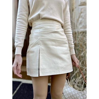 ภาพหน้าปกสินค้าSK608 Leather Skirt  กระโปรงหนังผ่าข้าง ที่เกี่ยวข้อง