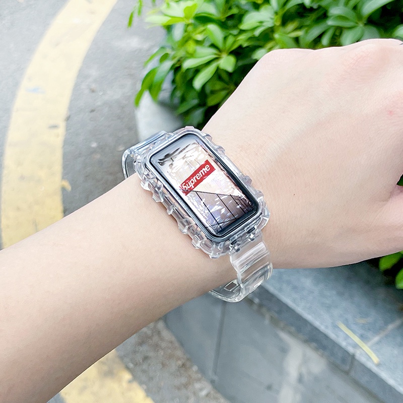 ภาพหน้าปกสินค้าGlacier สายนาฬิกาข้อมือ แบบใส พร้อมเคส สําหรับ Xiaomi Band 7 Pro Xiaomi Band 7Pro จากร้าน jtao0208.th บน Shopee