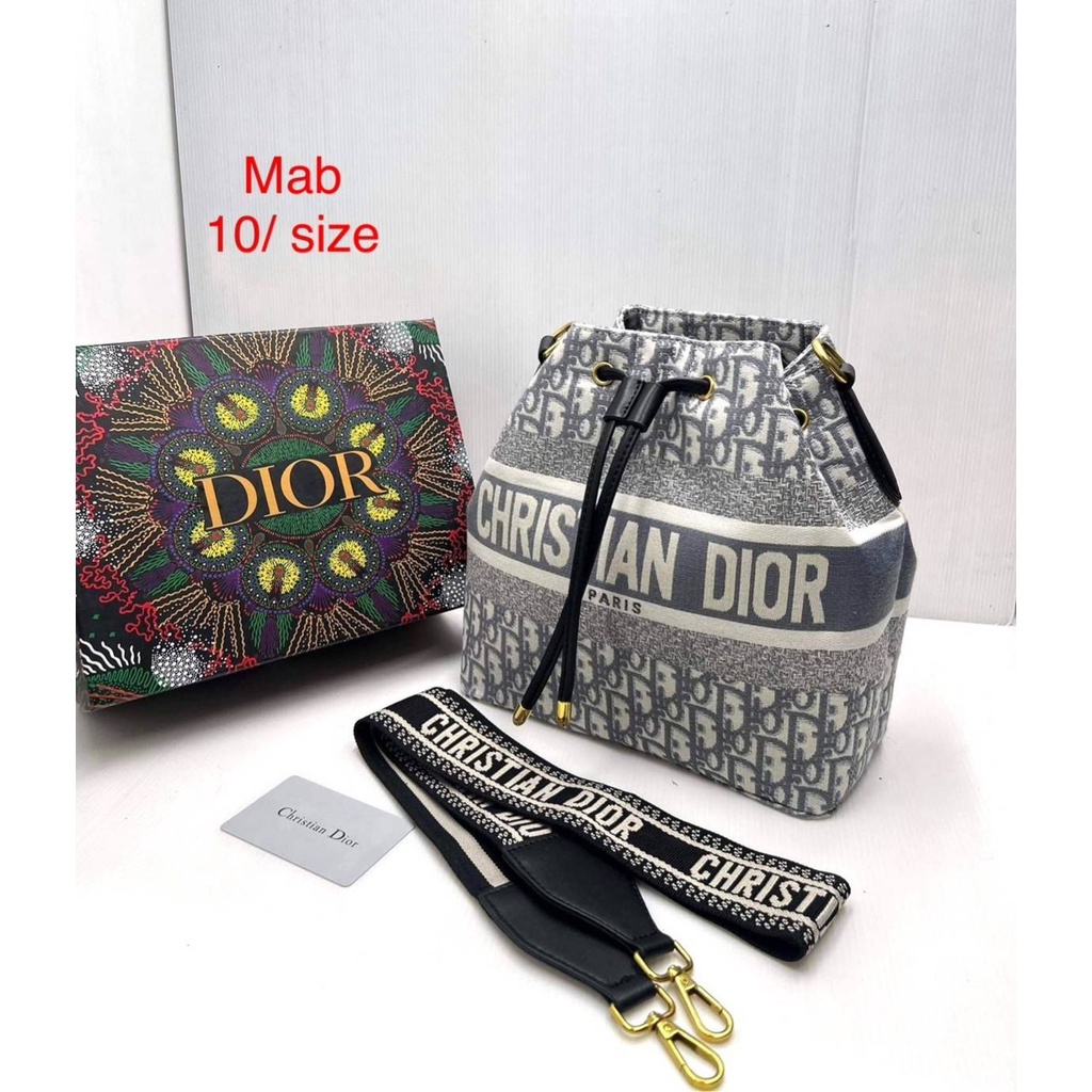 เป้-กระเป๋าเป้-ดิออร์-สะพายหลัง-ขนาด-10-นิ้ว-dior-เป้สะพายหลัง