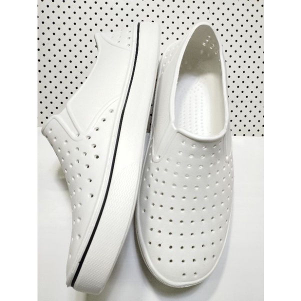 ภาพสินค้ารองเท้าสวม ยาง 5G (หญิง) 1/3(N.36-41)เบาหวิวฯ นุ่มสบายเท้าลดสุดสุด จากร้าน abc.prasert บน Shopee ภาพที่ 3