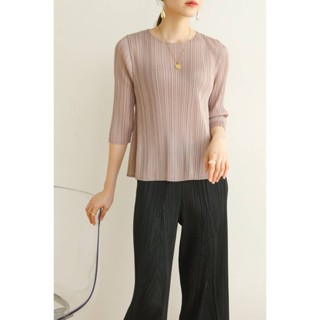 Best Seller!!! 2MUAY PLEAT เสื้ออัดพลีทงานคุณภาพ BASIC FLARED PLEAT TOP รุ่น GJO7097 8สี FREE SIZE