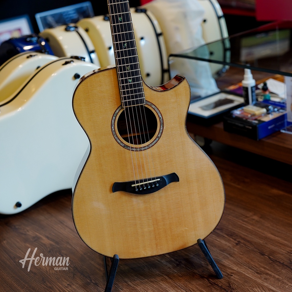 Herman 500 AA Solid Sitka Spruce (Solid Top) | Shopee Thailand