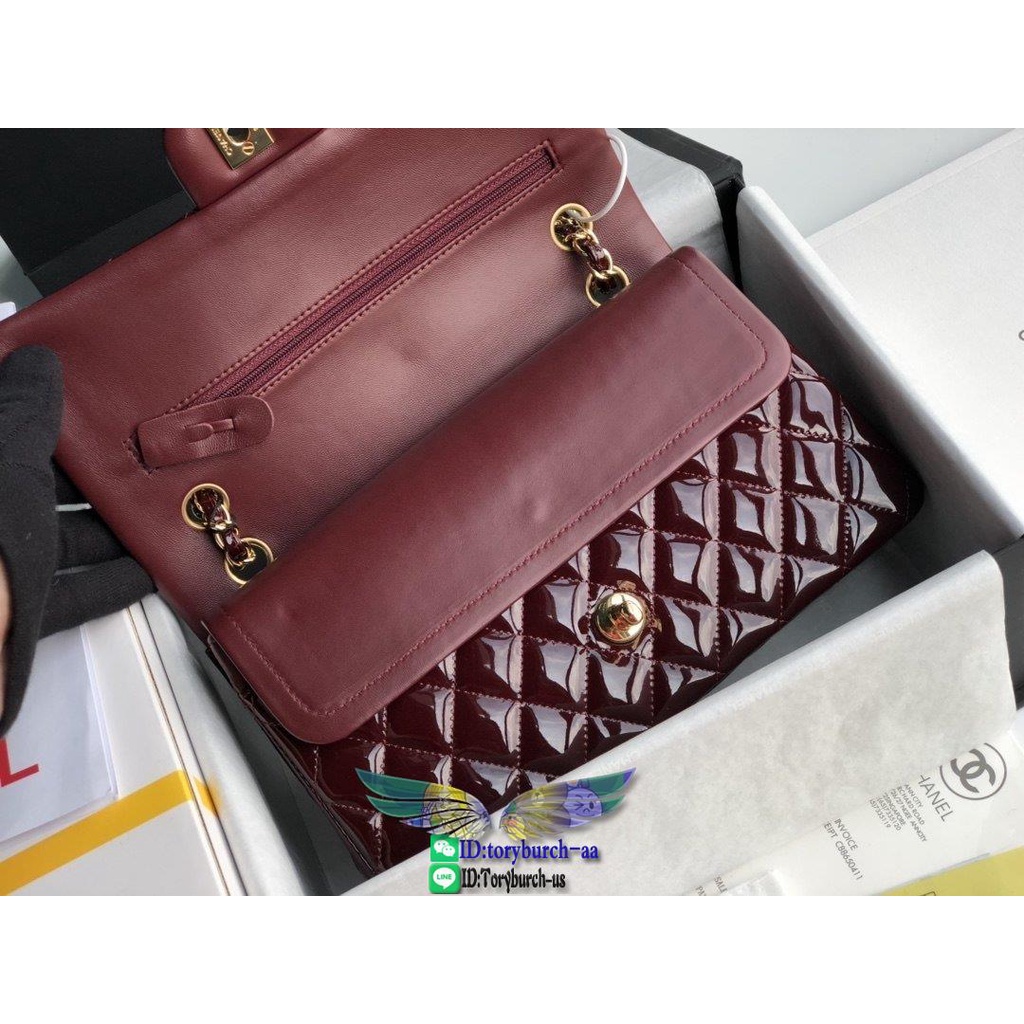 burgundy-chanl-cf25-classic-double-flap-sling-messenger-square-bag-in-patent-leather