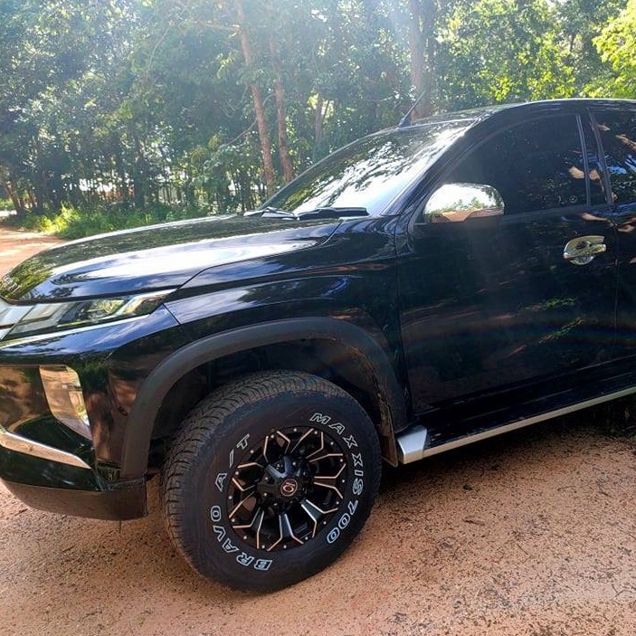 คิ้วล้อ-ขนาด-3-นิ้ว-สีดำด้าน-ยี้ห้อ-rich-ใส่รถ-mitsubishi-triton-2019-2021-แต่งรถให้ดุเข้มด้วยคิ้วล้อ-rich