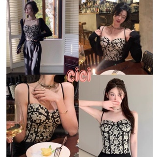 Cici ❣🇹🇭🚚พร้อมส่ง❣(599)สายเดี่ยวลายดอกไม้ ไล่สีขอบมีกิมมิคลายดอกไม้เข้าทรงสวย เรียบหรูแพงมากกก