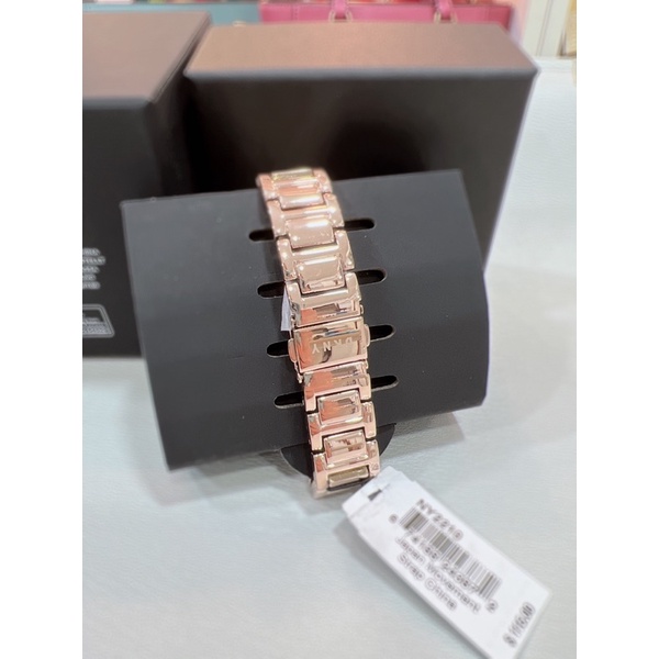 ภาพสินค้านาฬิกา DKNY Women's Tompkins Three-Hand Rose Gold-Tone Watch NY2210 จากร้าน aey89.shop_usa บน Shopee ภาพที่ 4