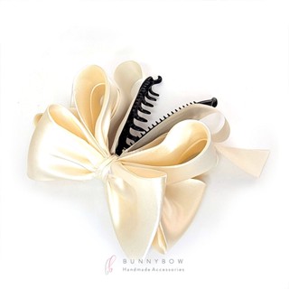 กิ๊บกล้วยเกาหลี ผ้า Silk Satin รุ่นสั่งทำพิเศษ งานแฮนด์เมด โบว์ติดผม BunnyBow เกรดพรีเมียม พร้อมส่ง