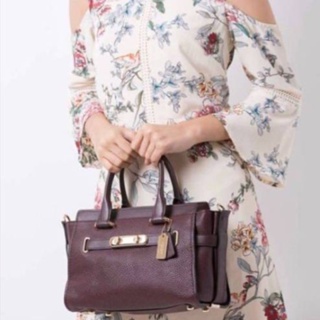 (ผ่อน0%) COACH #87295 Swagger 27 in Pebble Leather กระเป๋าสะพายข้าง งานshop หนังแท้ สีน้ำตาล oxblood 10 นิ้ว