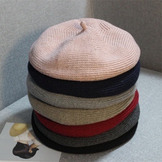 หมวกเบเร่ต์ ผ้าวูลถัก แบบหนา สีพื้น แบบเรียบง่าย แฟชั่นฤดูใบไม้ร่วง และฤดูหนาว สําหรับผู้หญิง