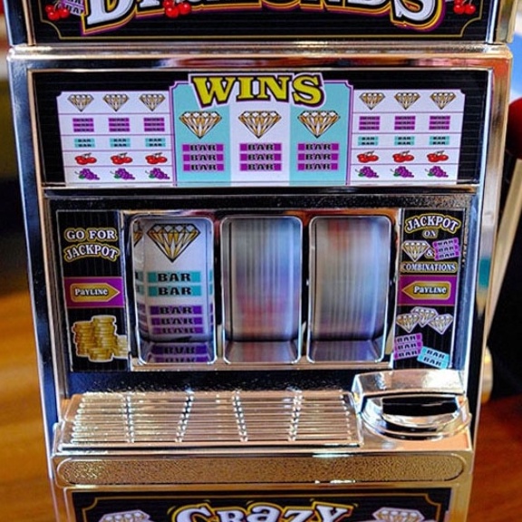 crazy-diamonds-slot-machine-ตู้สลอต-เล่นได้จริง-ใส่เงินจริง-มีเสียงมีไฟ-ของขวัญวันเกิด