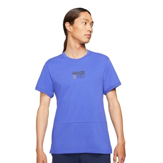 เสื้อ Nike DRI-FIT SHORT-SLEEVE GRAPHIC TRAINING TOP (CZ2575-430) สินค้าลิขสิทธิ์แท้ Nike