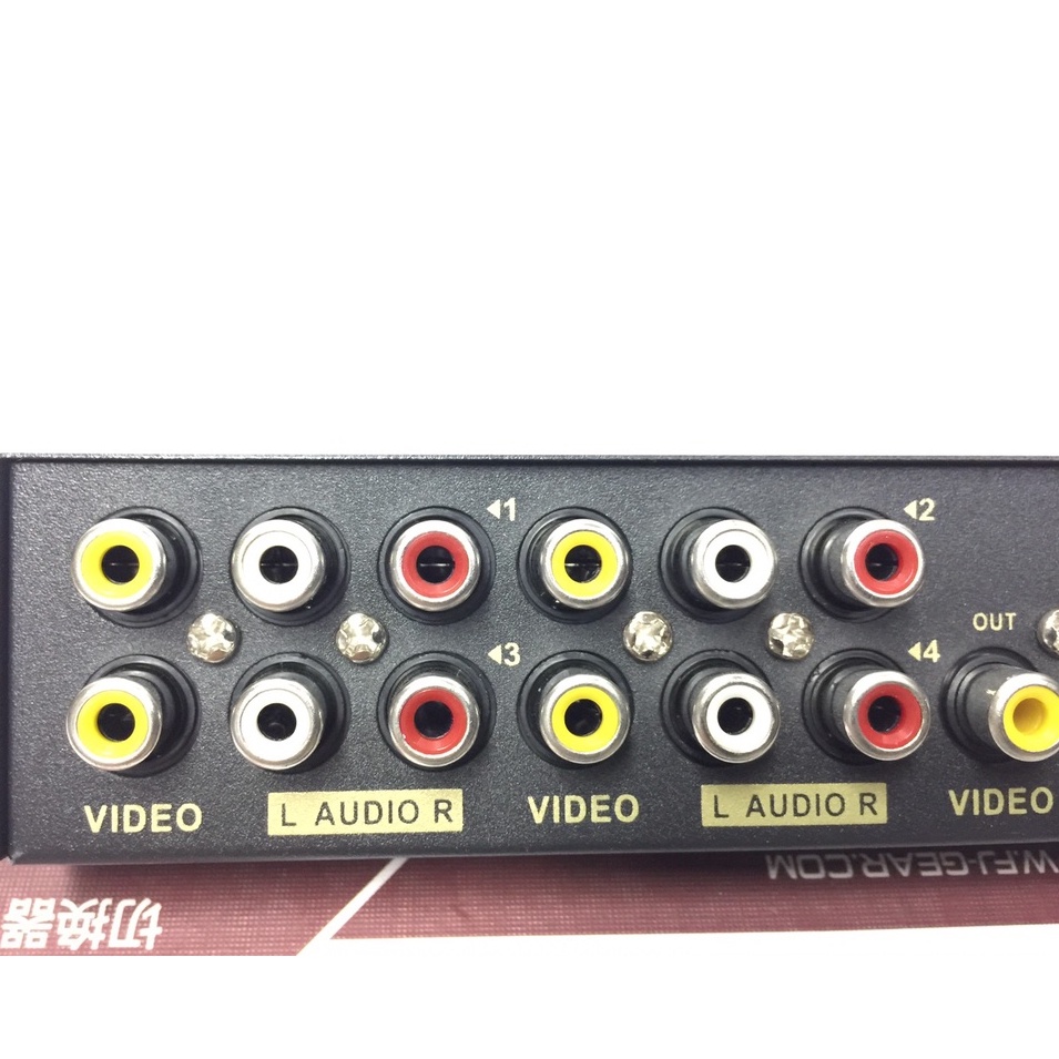 กล่องแปลงสัญญาณ-av-ใช้สำหรับ-เข้า-4-อุปกรณ์-ออก-1-จอ-video-audio-splitter-ออกใบกำกับภาษีได้