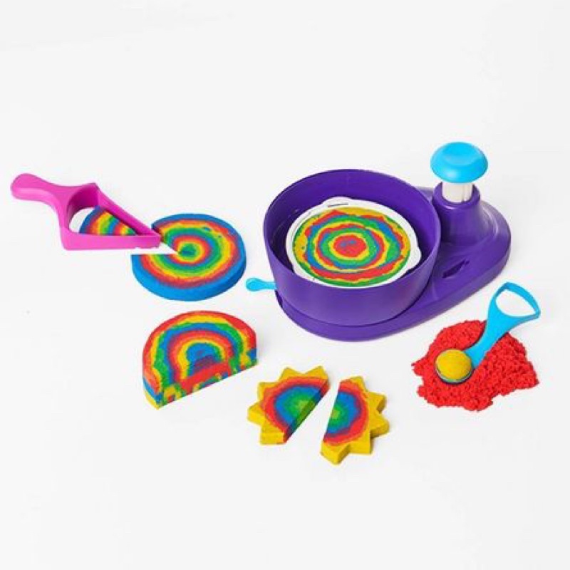 kinetic-sand-swirl-n-surprise-2lb-playset