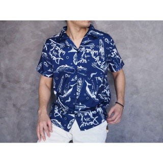 ภาพขนาดย่อของภาพหน้าปกสินค้าเสื้อฮาวาย เสื้อเชิ้ต hawaii เชิ๊ตเกาหลี สินค้ามาใหม่ ผ้านิ่มขึ้น สไตล์เกาหลีมาแรง พร้อมส่ง จากร้าน shirt_forsale บน Shopee