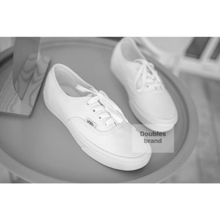 สอบถามก่อนนะคะ Vans Classic Authentic White