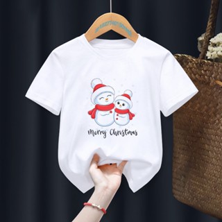 เสื้อยืด พิมพ์ลายการ์ตูนสโนว์แมน สีขาว เหมาะกับของขวัญคริสต์มาส แฟชั่นฤดูร้อน สําหรับเด็กผู้หญิง และเด็กผู้ชาย