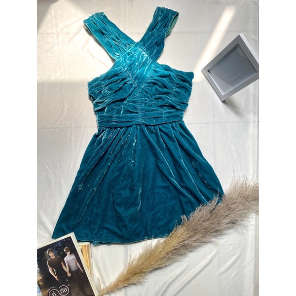 เดรส สีเขียว ไซส์ XS งาน Shopee Thailand