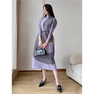 2MUAY PLEAT เดรสผู้หญิง เดรสพลีทคุณภาพ รุ่น CX270 สีม่วง FREE SIZE STRIPED 2 TONE PLEAT DRESS