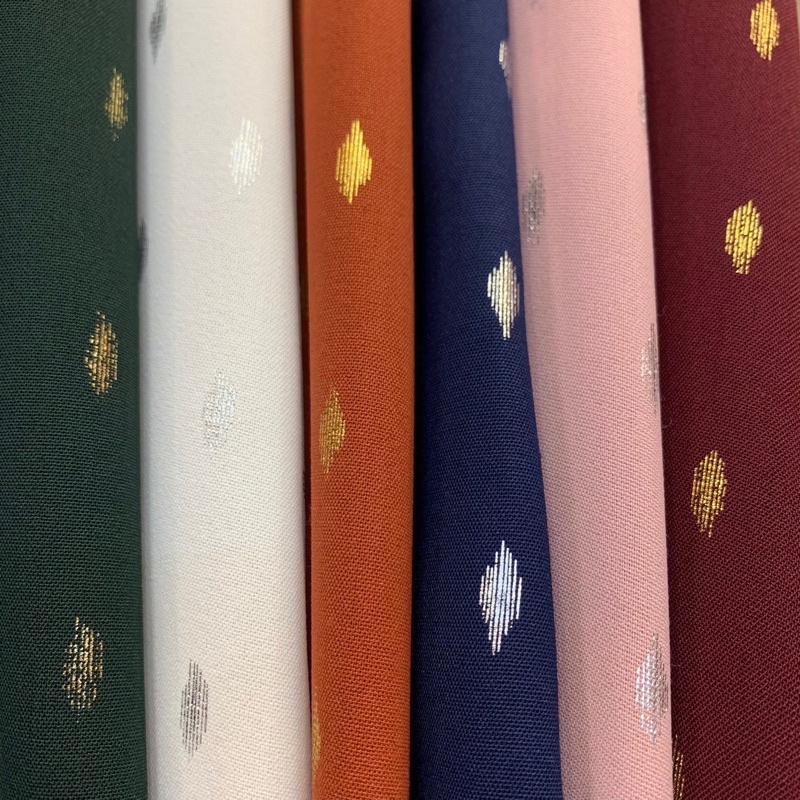 เดรสเพื่อนเจ้าสาวเปิดบ่า อกไขว้ ผ้าดิ้นทองลายข้าวหลามตัด สวยหรู LUXURY707 มุมมองที่ 5
