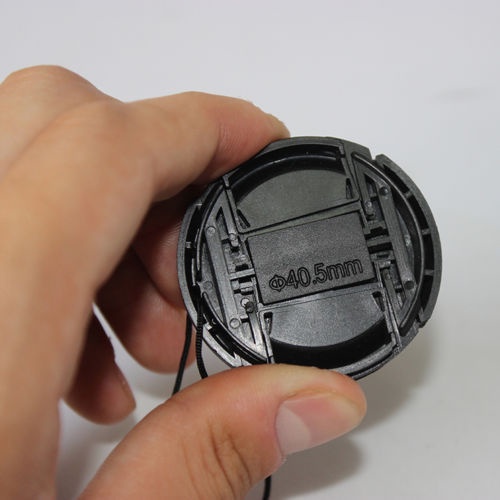 ฝาปิดหน้าเลนย์-lens-cap-sony-alfa-67-mm-มีโลโก-alfa-มีสายคล้องกล้อง