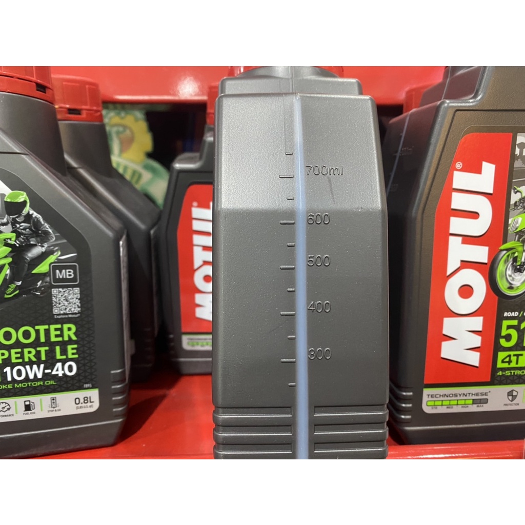 น้ำมันเครื่อง-motul-scooter-expert-le-10w40-mb-ปริมาณ-0-8-ลิตร-oil2u