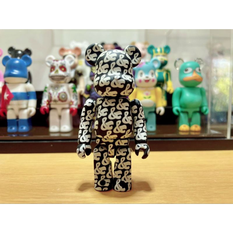 ของแท้-berbrick-series-26-pattern-design-by-type-foundry-and-design-studio-house-industries-bearbrick