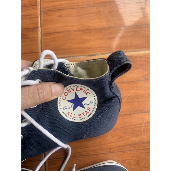 รองเท้าลำลองconverse-พื้นหนามือ2